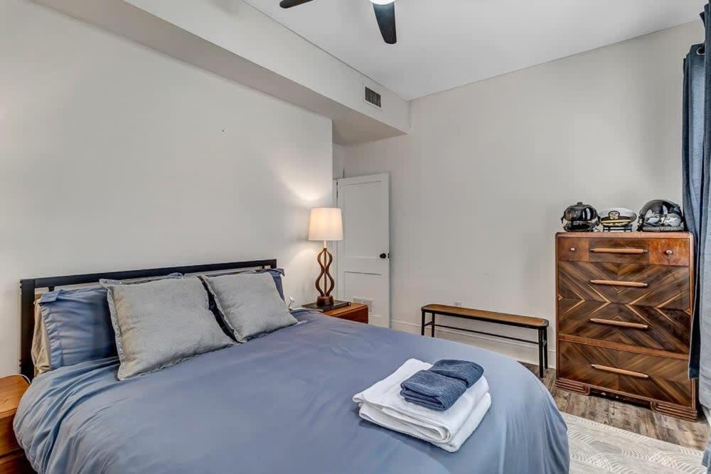 Contemporary Apartment - 5 Min To Tiaa Bank Field! Jacksonville Ngoại thất bức ảnh