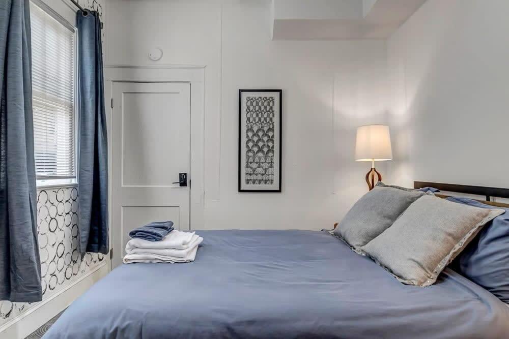 Contemporary Apartment - 5 Min To Tiaa Bank Field! Jacksonville Ngoại thất bức ảnh